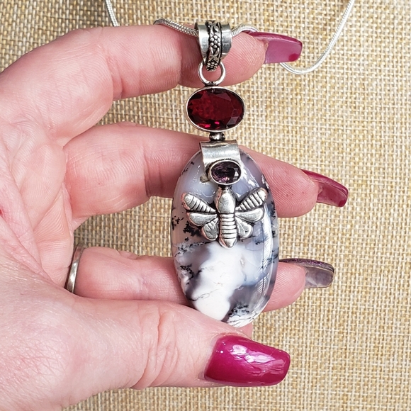Garnet necklace, 925 silver dendrite opal garnet butterfly bee pendant necklace - Picture 12 of 14
